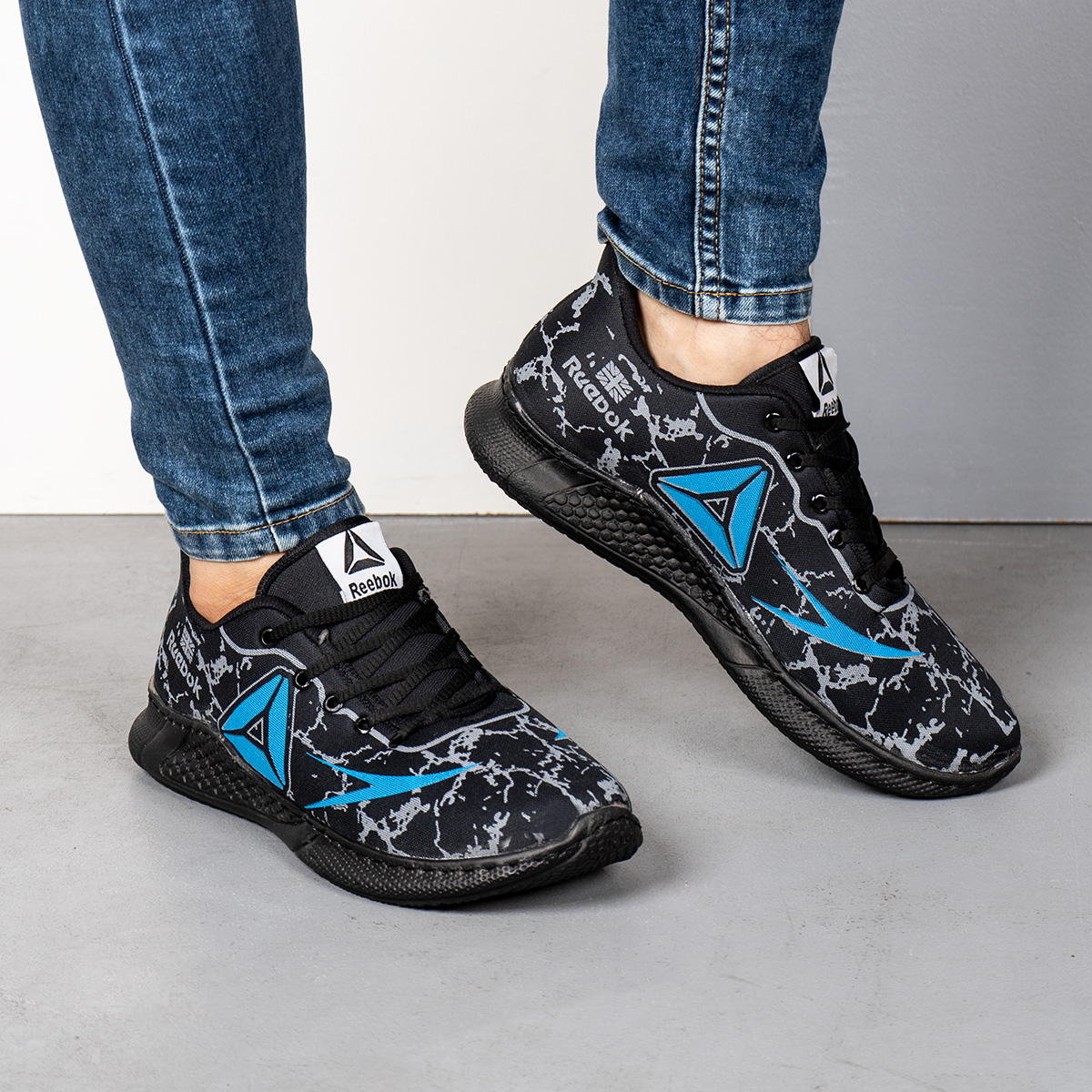 کفش مردانهReebok مشکی آبی مدل Aishin(T)