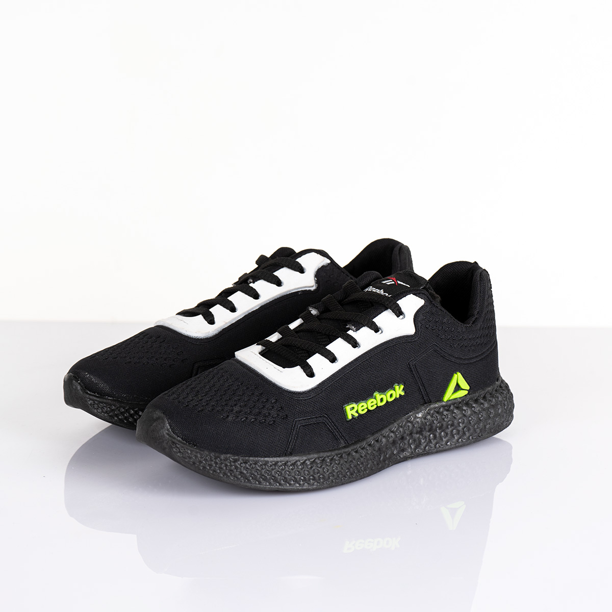 کفش مردانه Reebok مشکی سبز مدل Avan(T)