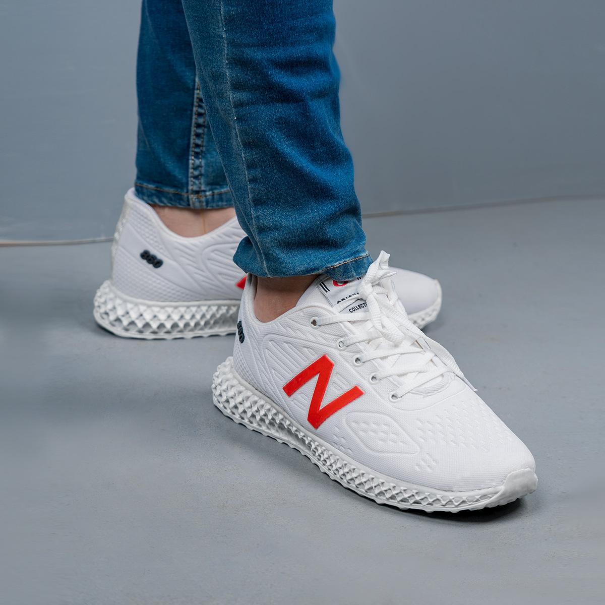 کفش ورزشی (T) نیوبالانس سفید مردانه مدل RD33