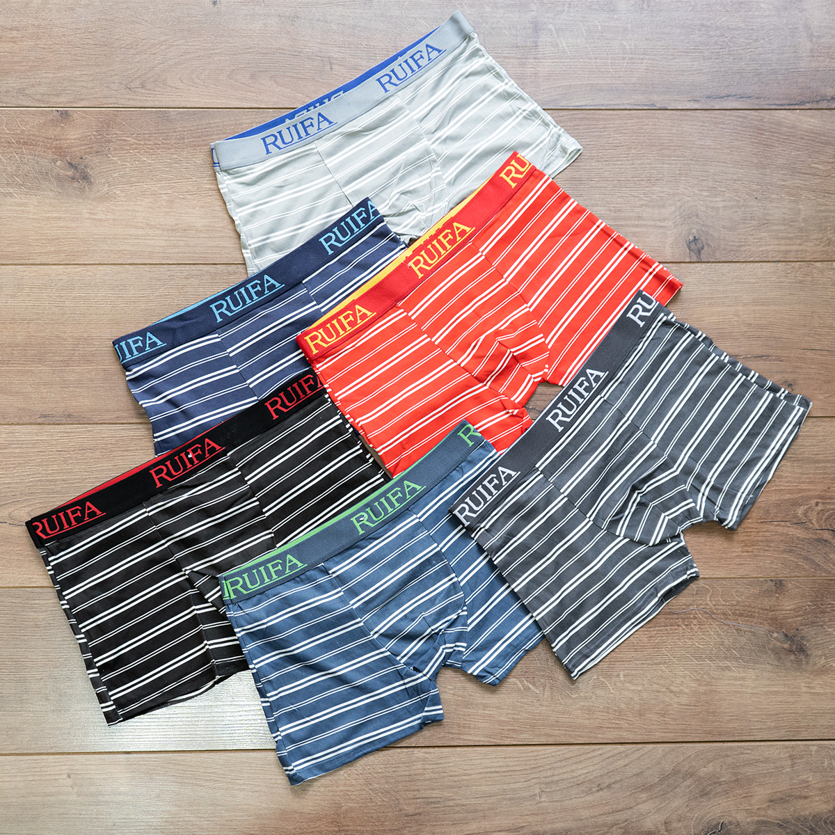 شورت نیم پا ذغالی راه راه