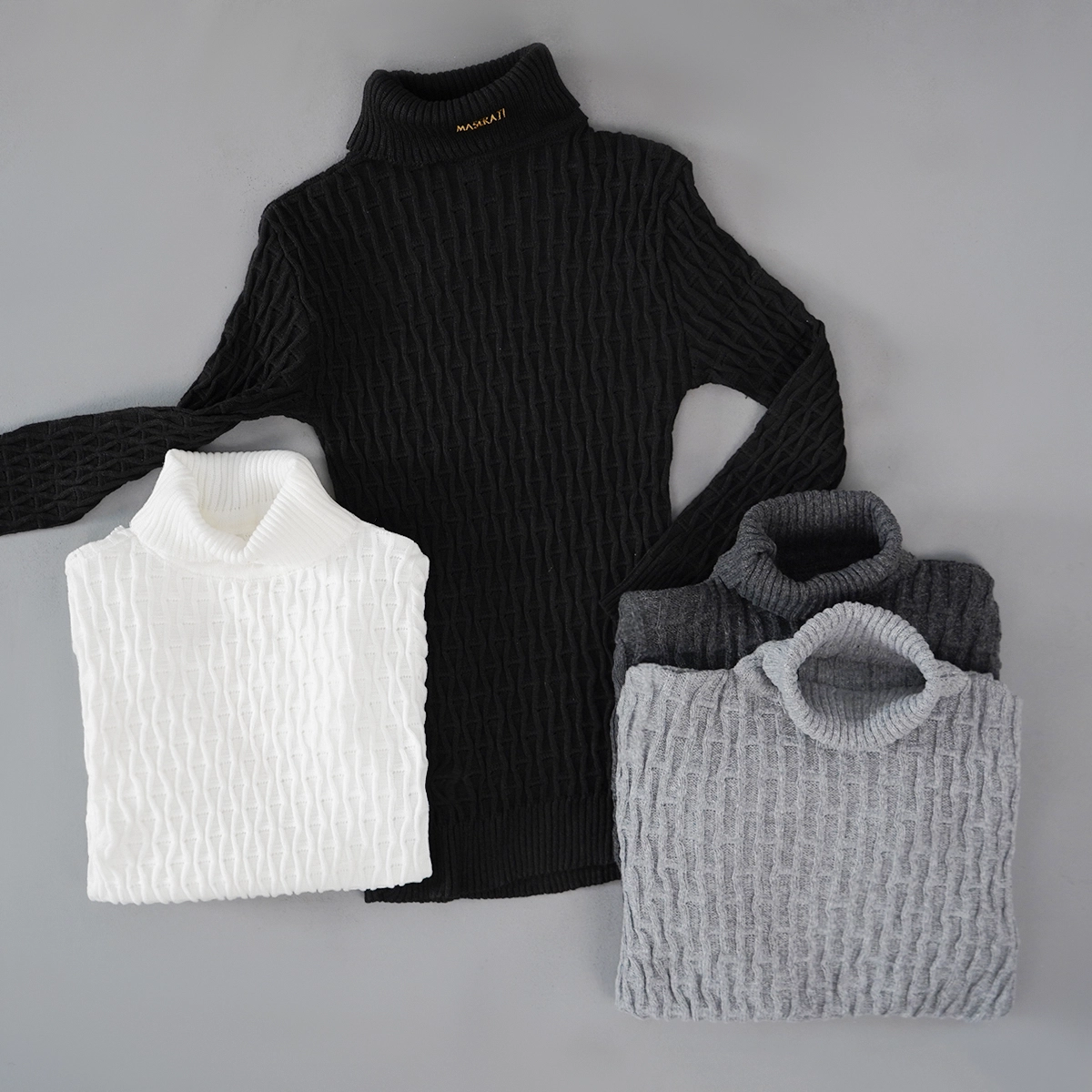 پلیور اندامی یقه اسکی مشکی مردانه مدلotik