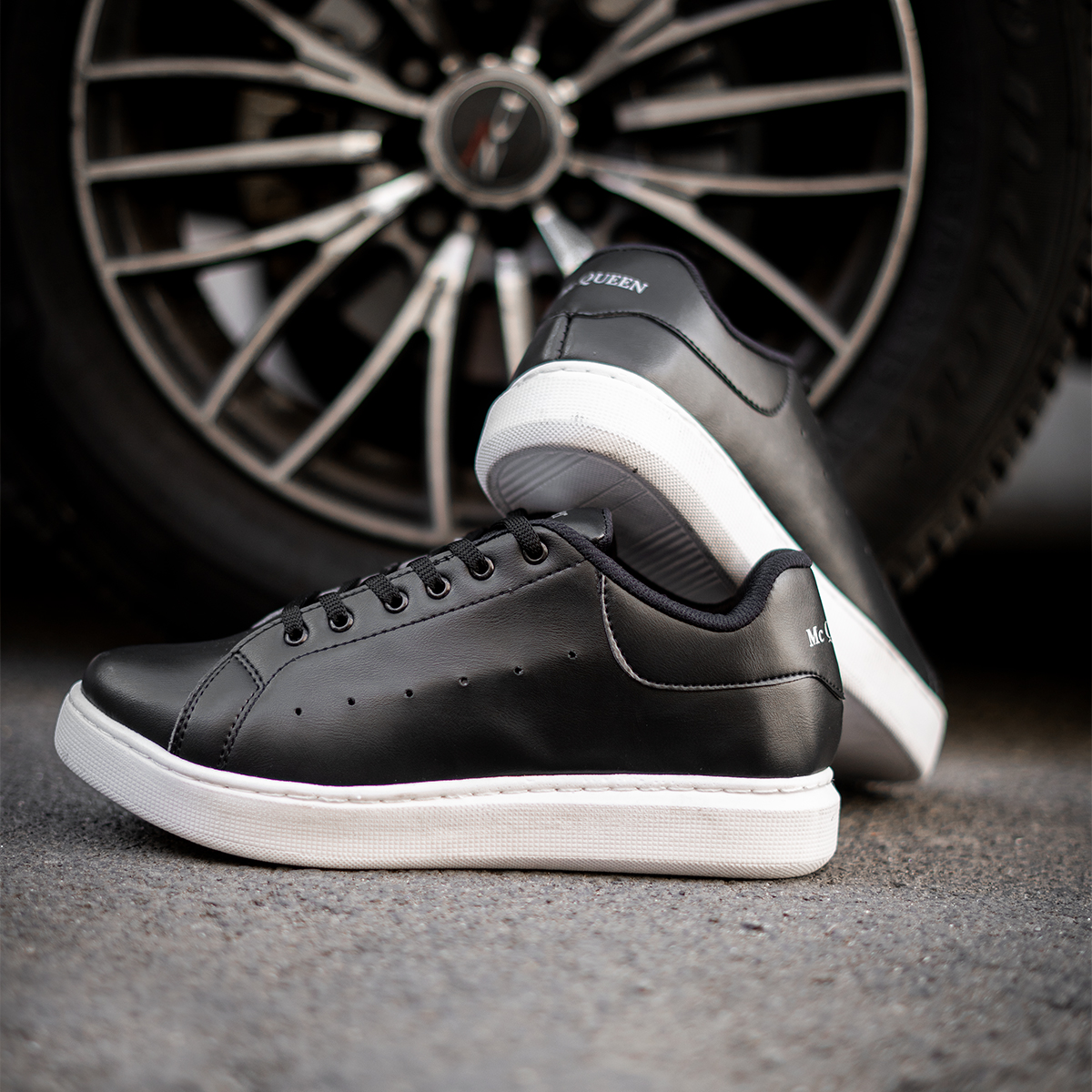 کفش تخت مردانه مشکی زیره سفید مدل Alexander