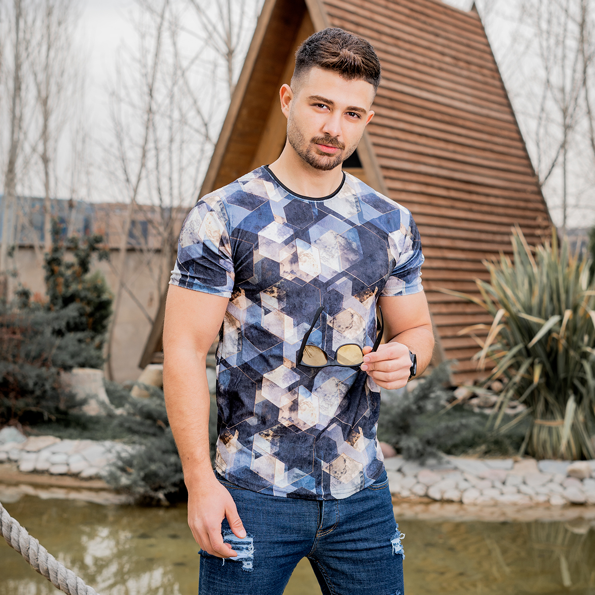 تیشرت مخمل طرحدار مردانه مدل Yani