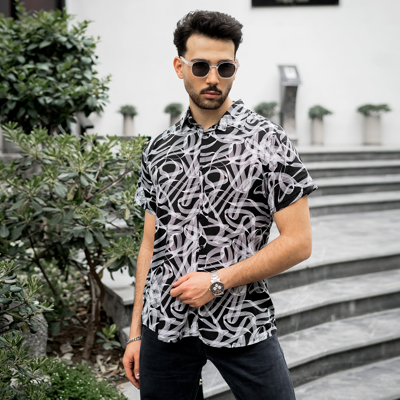 پیراهن مردانه مشکی خط پیچ مدل 58