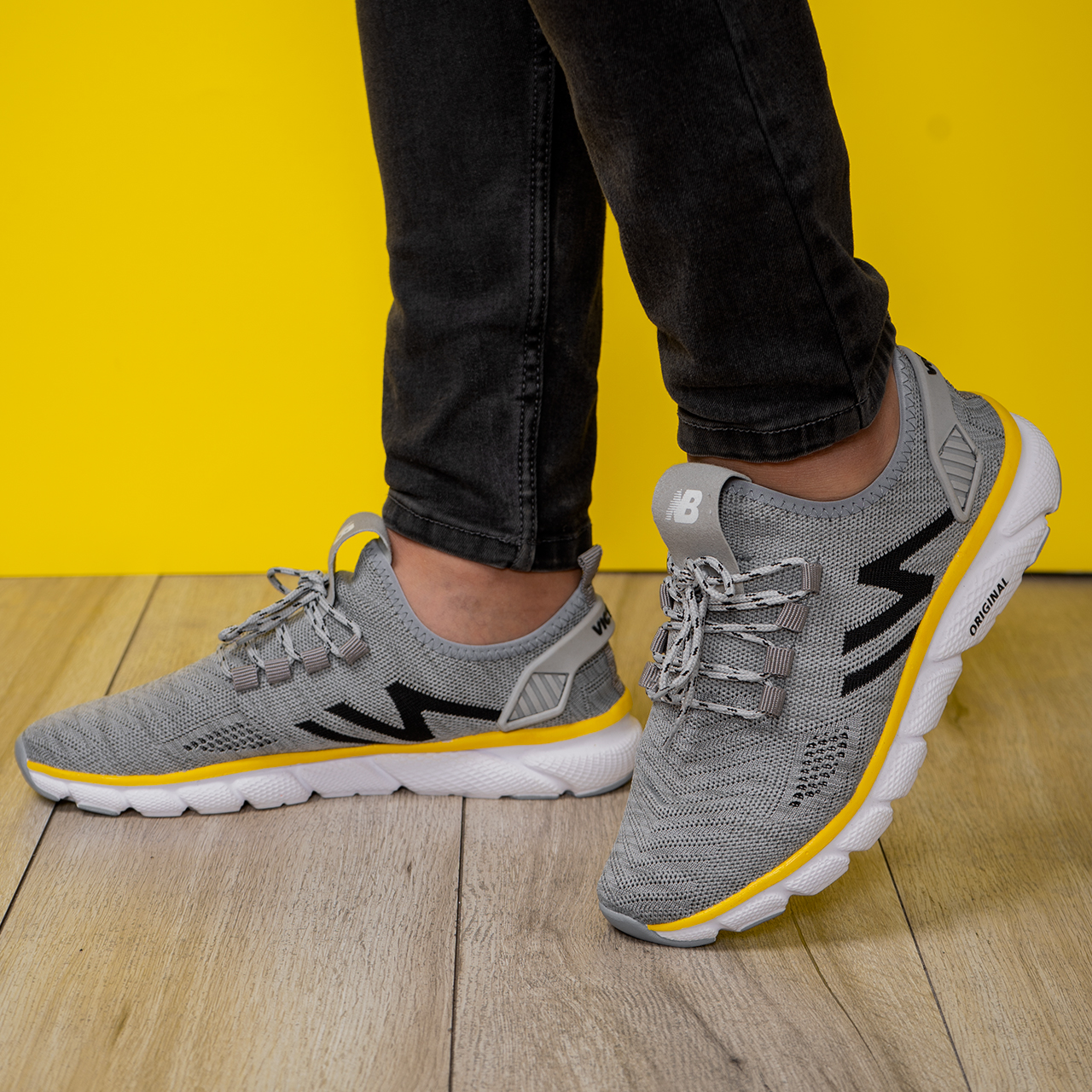 کفش ورزشی مردانه نیو بالانس طوسی مدل ZN008