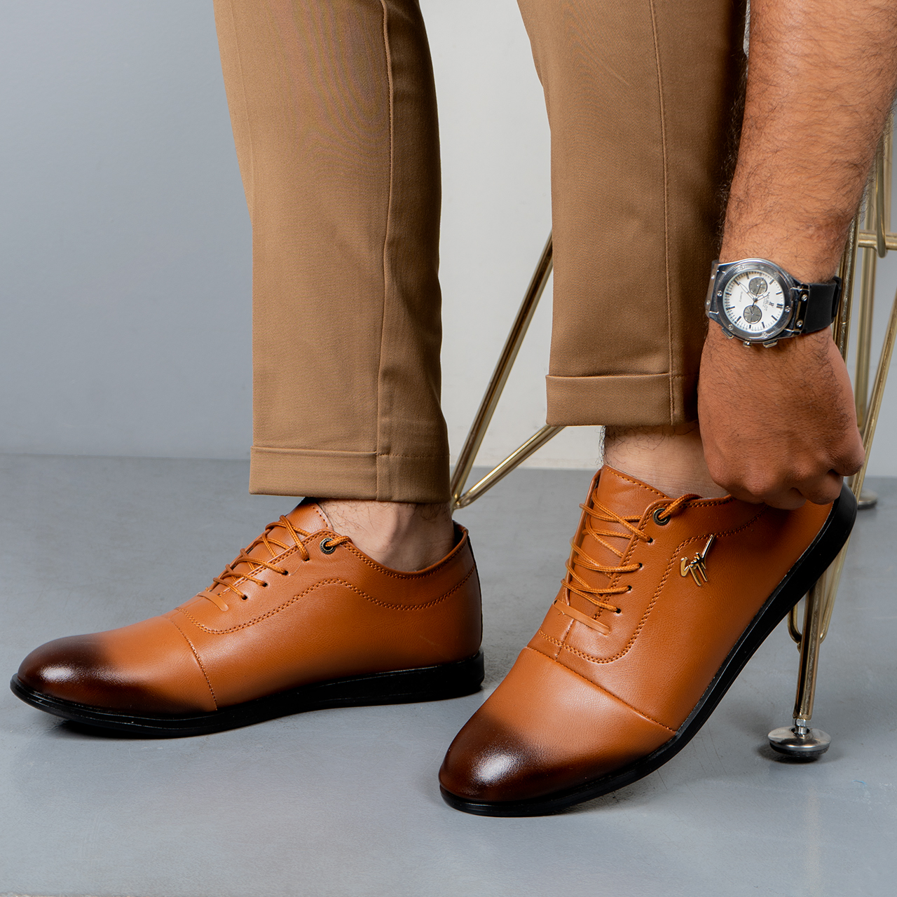 کفش تخت مردانه عسلی مدل Adrin