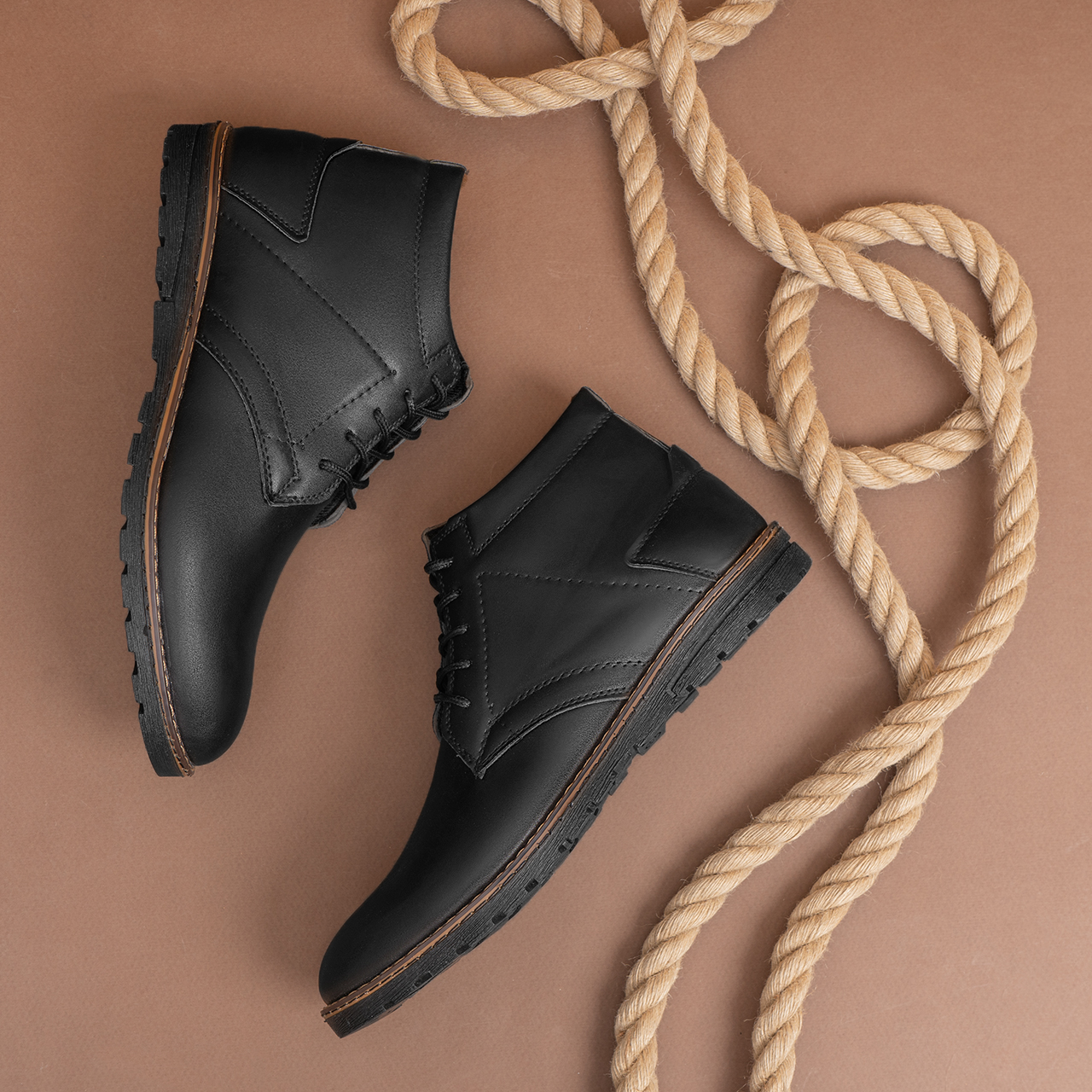 نیم بوت مشکی مردانه مدل yata