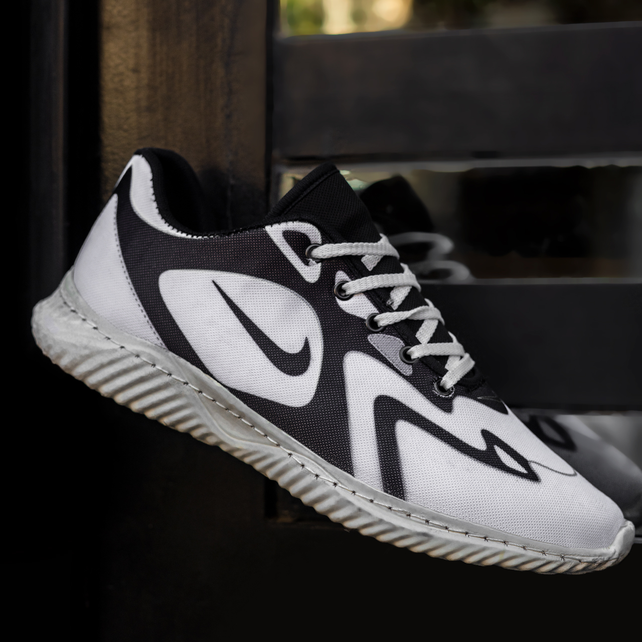 کفش ورزشی سفید مشکی مردانه (T) مدل Bevis