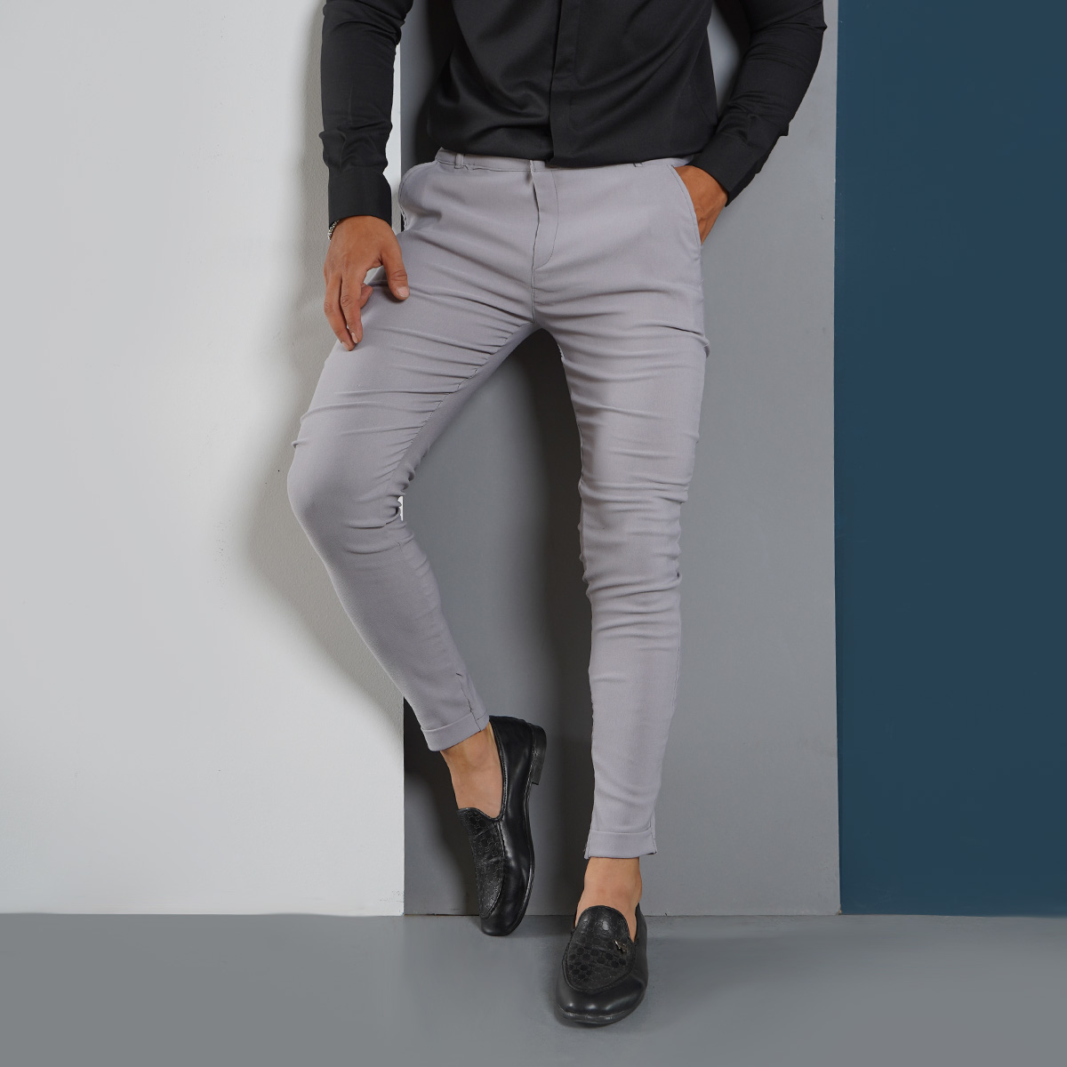 شلوار مردانه طوسی مدل Mobin