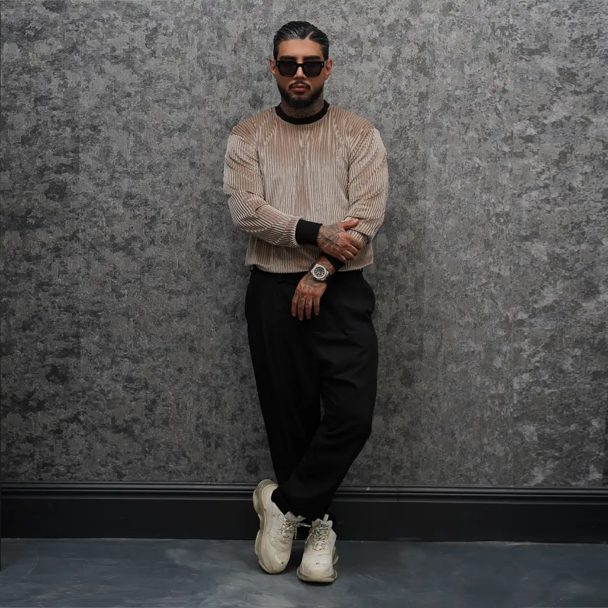 تیشرت آستین بلند کرم مردانه مدل Behrouz