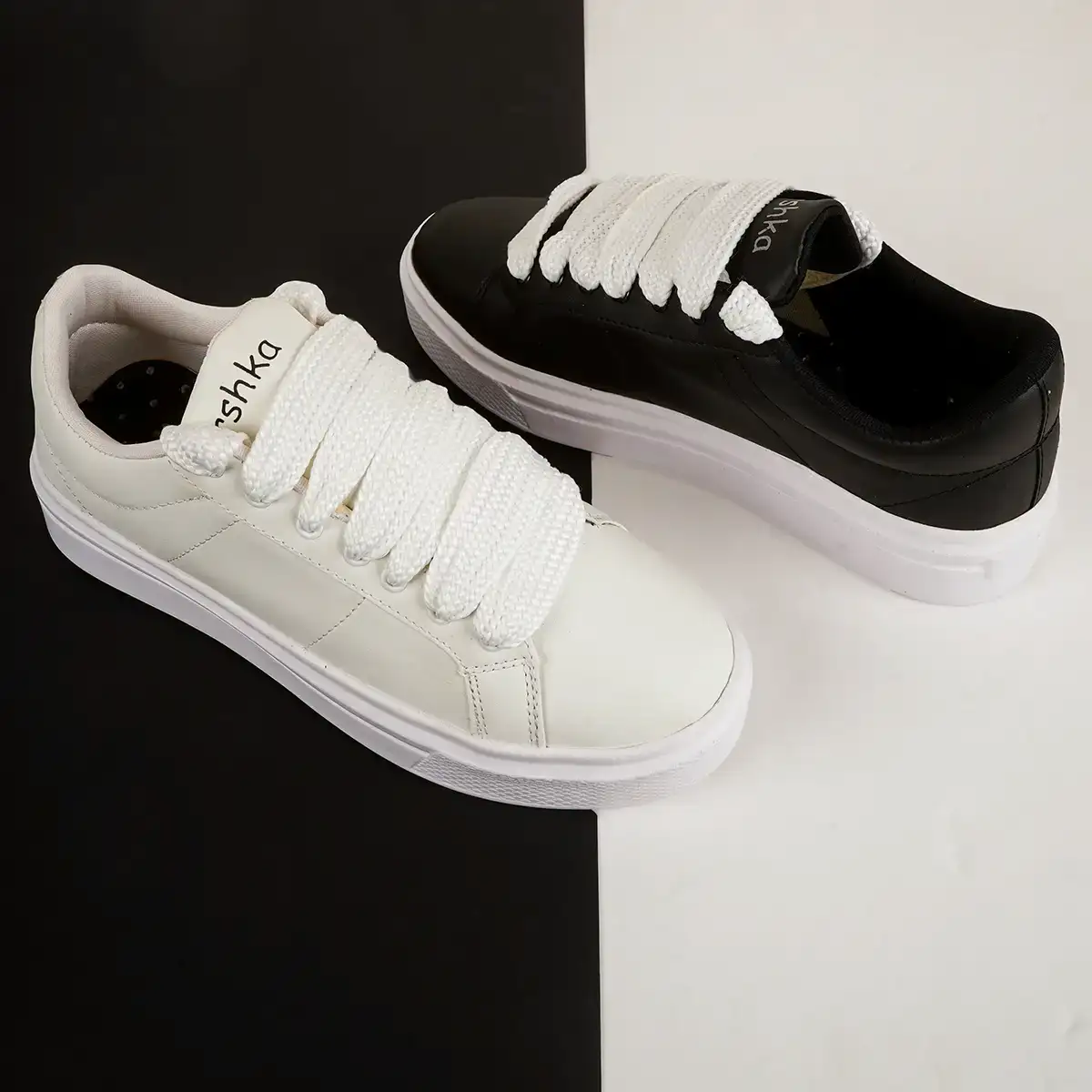 کفش تخت مشکی زیره سفید مردانه مدل MANIN