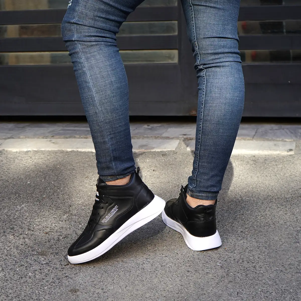 کفش تخت مشکی ساقدار زیره سفید مردانه مدل Anatomic