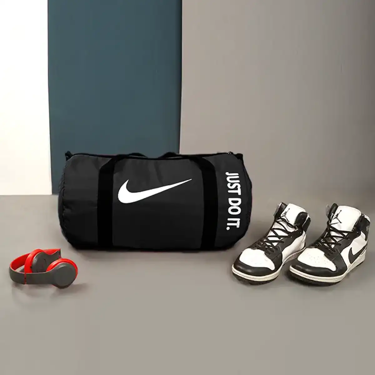 کیف ورزشی نایک مشکی مدل jenga