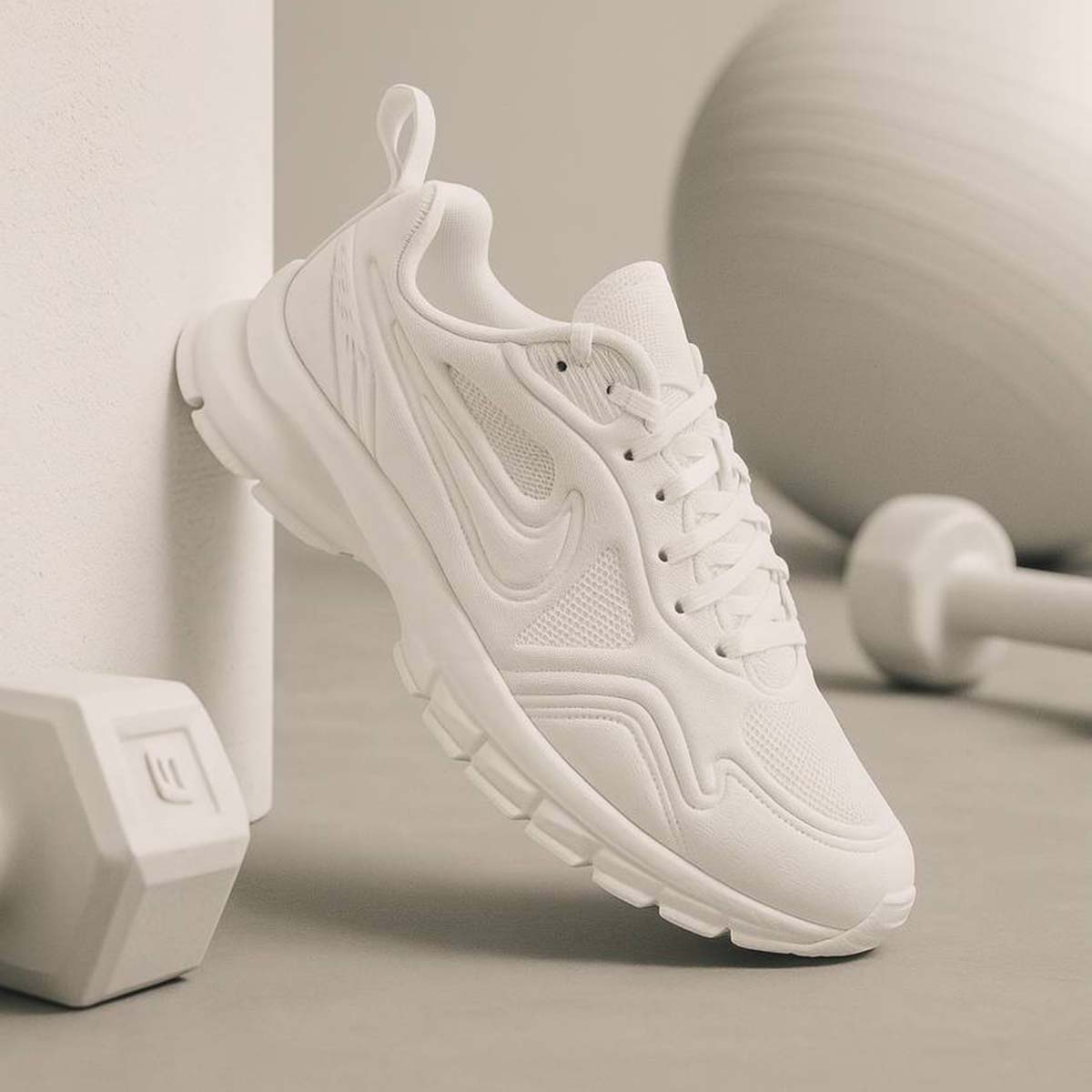کفش ورزشی نایک سفید مدل Arona