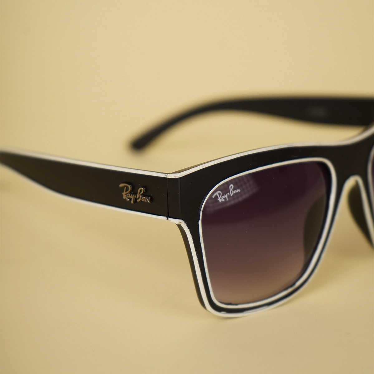 عینک آفتابی فریم مشکی مدل Tilda