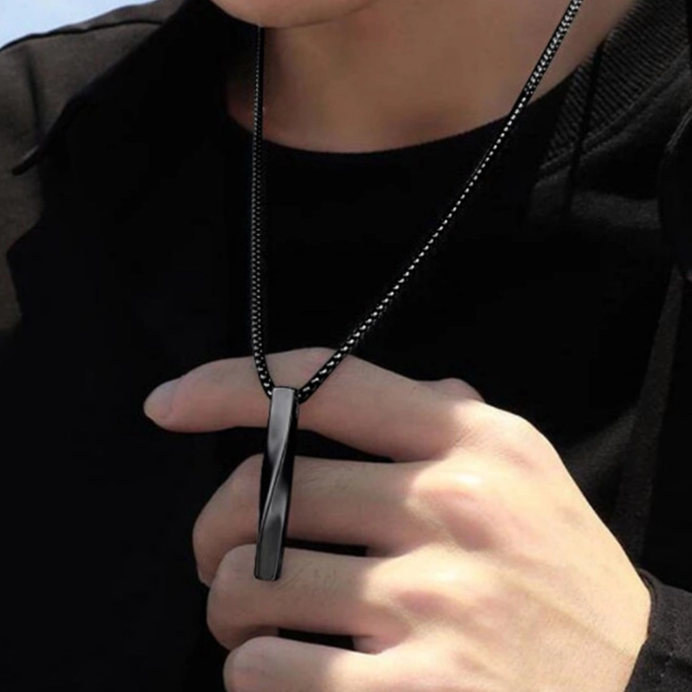 گردنبند مردانه مشکی مدل پیچ خورده