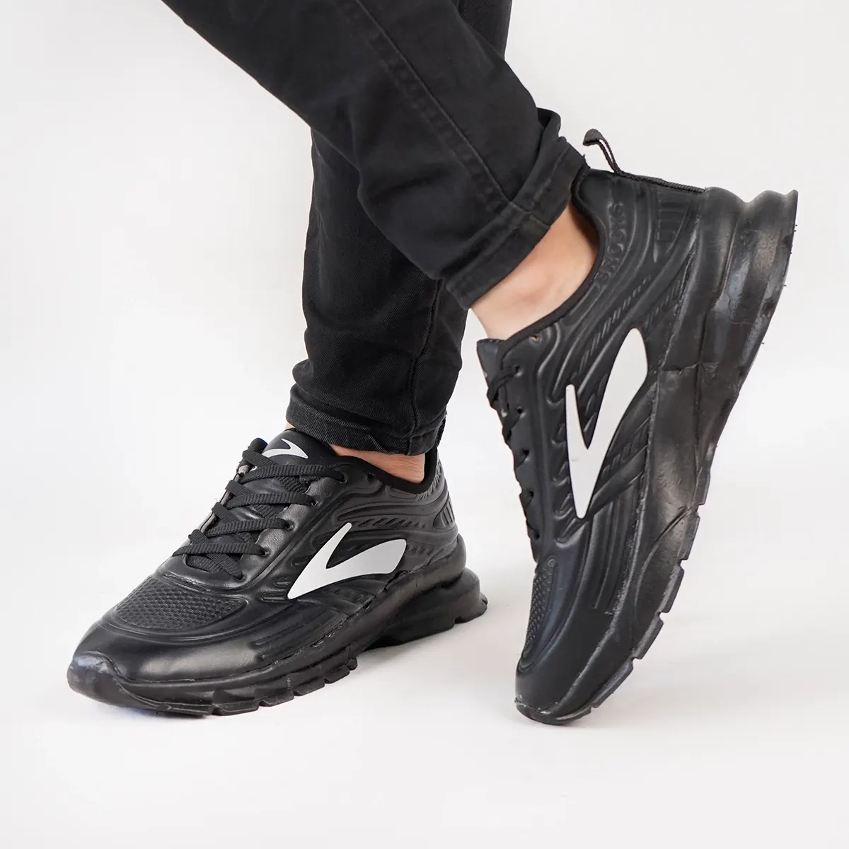 کفش ورزشی مردانه مشکی طوسی مدل Padman