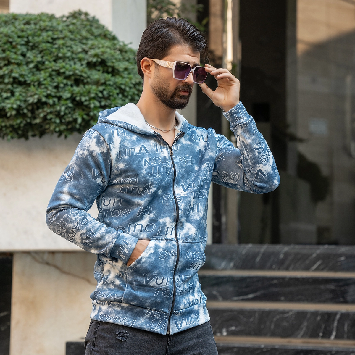 سوییشرت طرحدار مردانه آبی مدل Roham